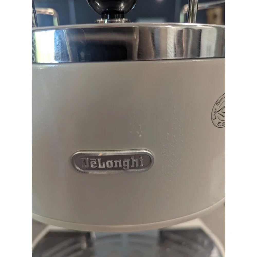 Delonghi Icona Vintage ECOV-311 Espresso Coffee Machine White  220V AC Read
